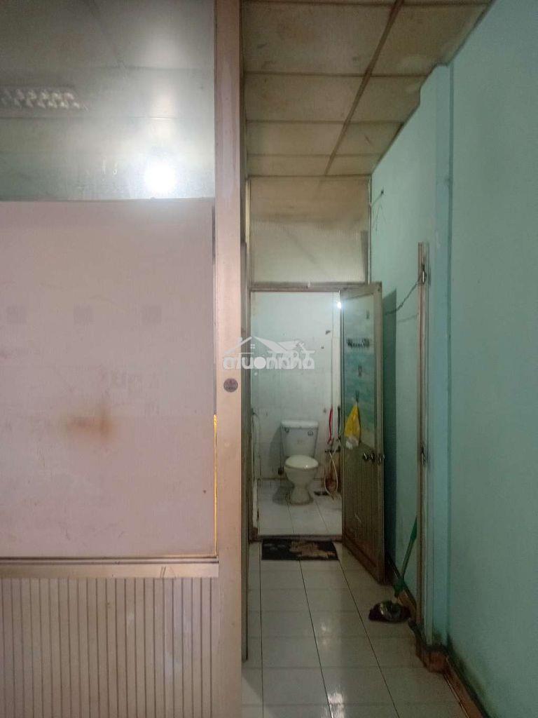 Nhà riêng , điện nước riêng , cách đường phan văn trị 5m, thuận tiện 