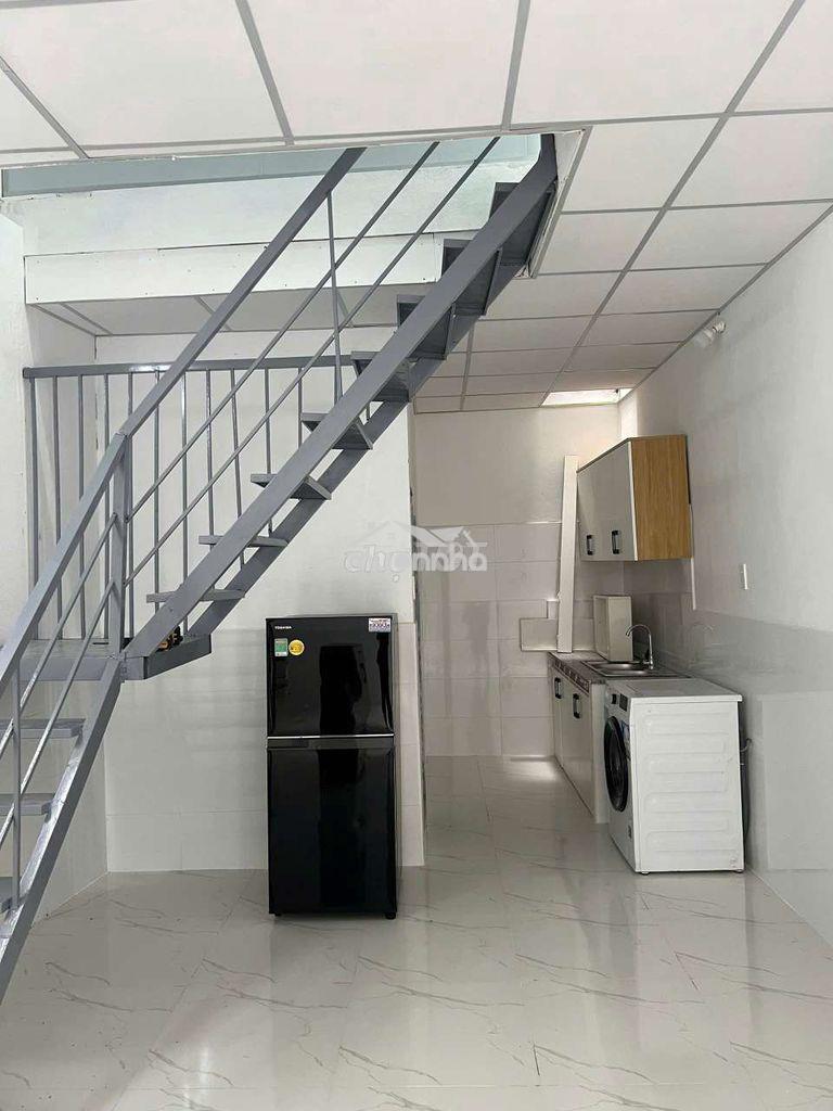 Nhà 2pn, full nội thất, gần hàng xanh, 10 tr - 4