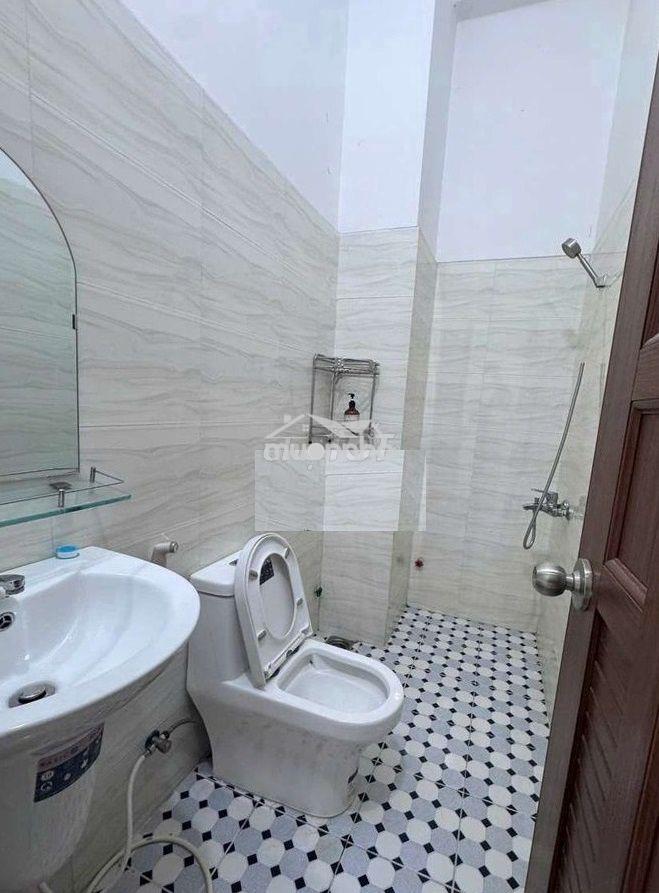 Cho thuê nhà 80m2 1 trệt 3l 4pn đường oto linh đông hb thủ đức 14tr - 4