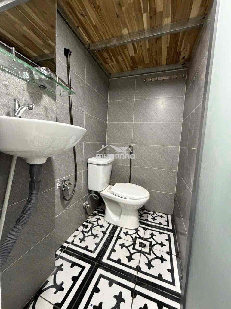 📍Phòng trọ sinh viên có gác có cửa sổ trời gần quận 3 và quận 10 - 4