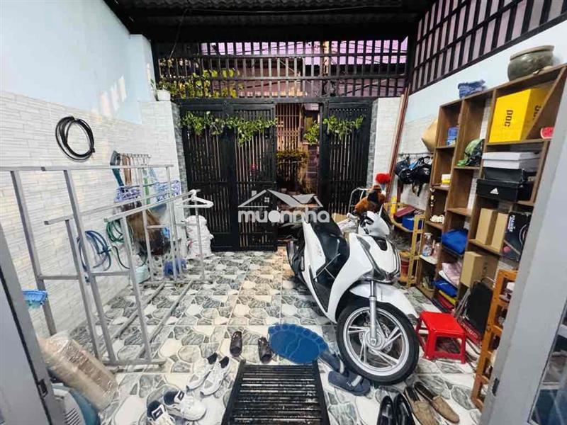 Nhà mặt tiền đường số võ văn kiệt - kdc nam long -xe hơi ngủ nhà 90m2