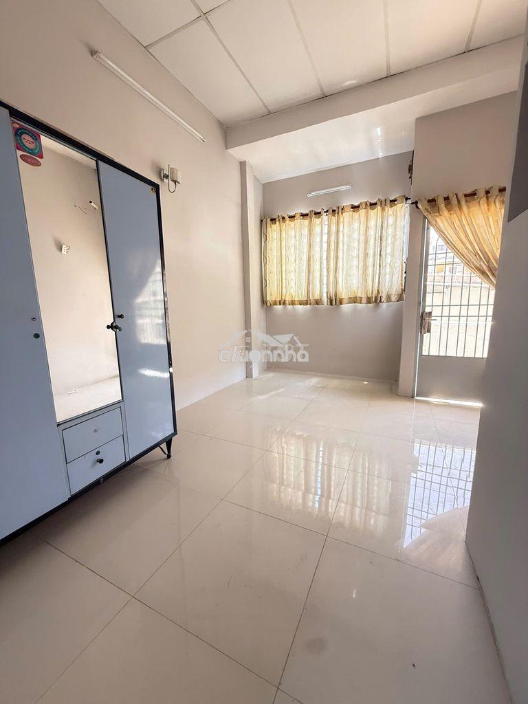 Nhà nguyên căn 1 trệt 1 lầu 2pn ngay chợ thanh đa, cách công viên 60m - 4