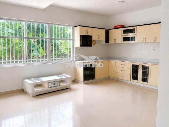 Cực rẻ- biệt thự đường 25- gigamall, 1 hầm 3 lầu, 5pn, 27tr - 2