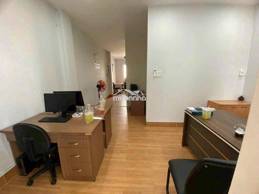 Cho thuê nguyên sàn lầu 3 có thang máy có 2 phòng 2 ban công - 2