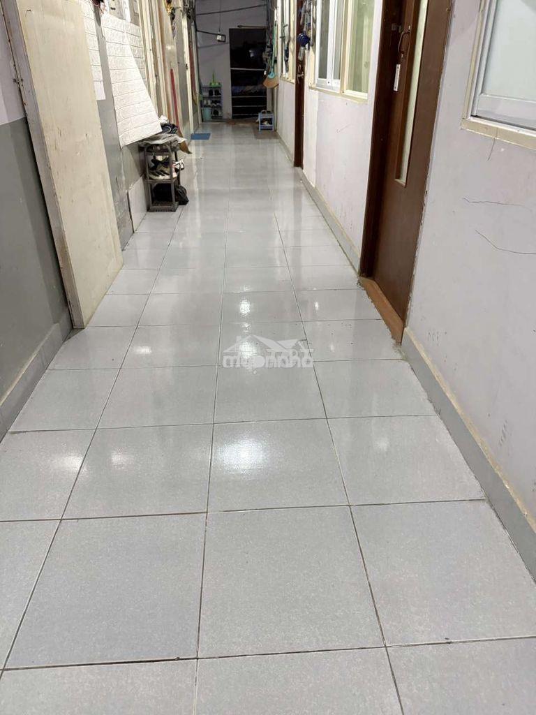 Phòng nhỏ cho người độc thân ít đồ không nấu ăn - 3