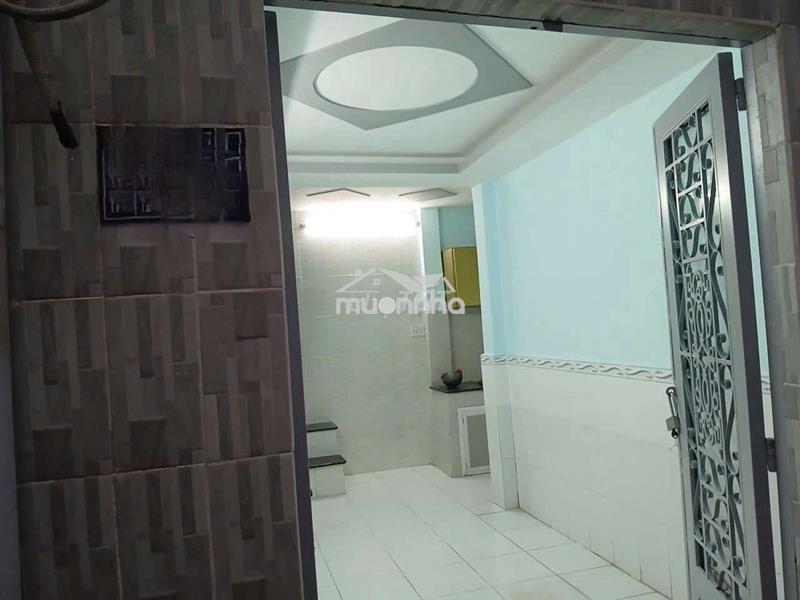Nhà mới sạch sẽ, 2 phòng ngủ.1 vệ sinh.giá-6tr. thích quảng đức.qpn