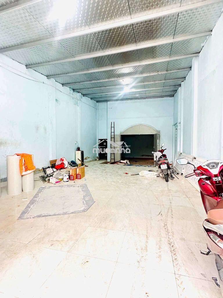 Cho thuê nhà 180m2 gần đường mptv