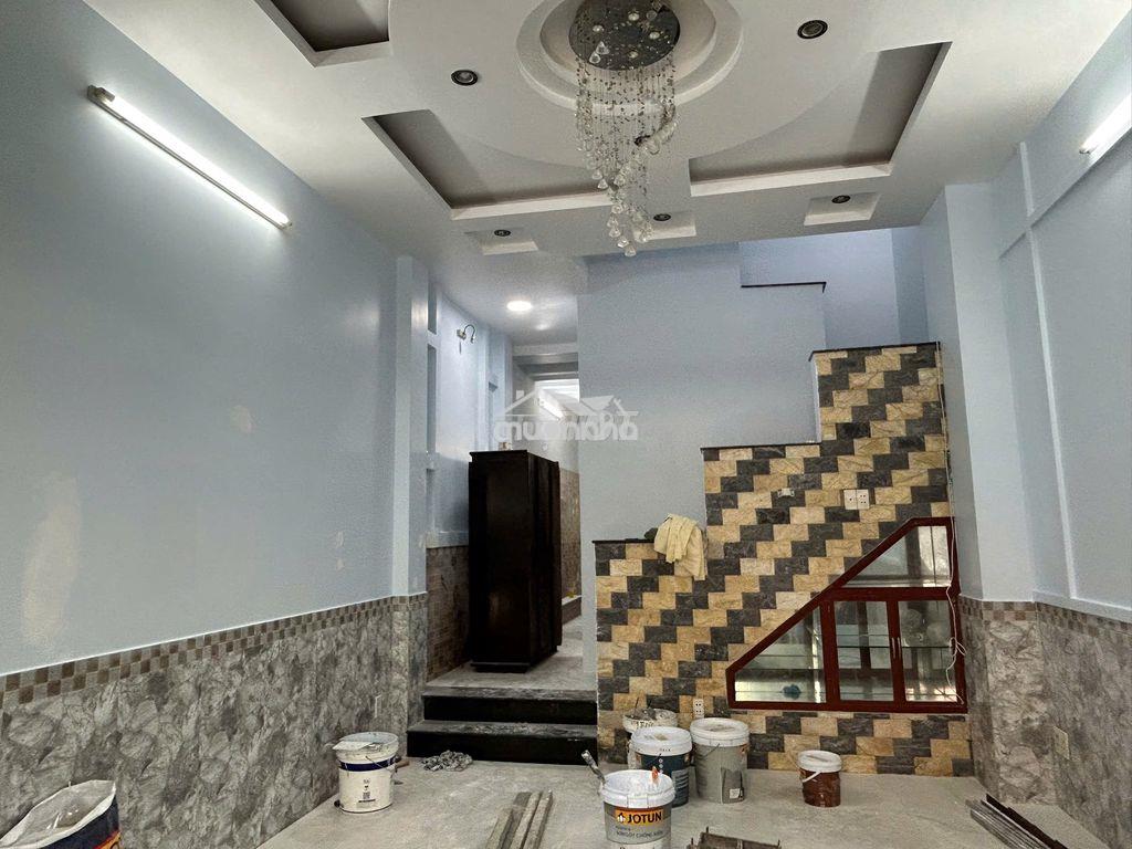 Chính chủ cần thuê nhà nguyên căn - nhà mới sơn sửa đẹp - 2