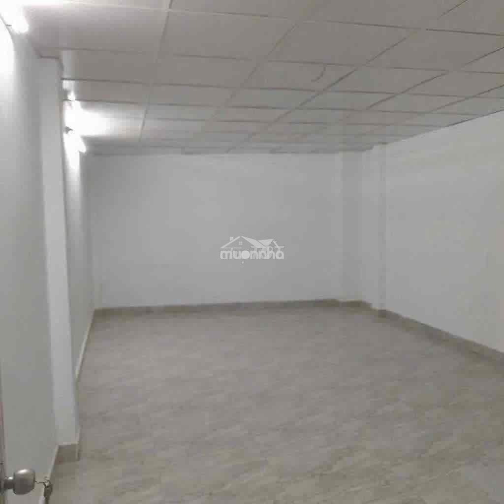 Cho thuê nhà mt thoại ngọc hầu tân phú,4x40m, vỉa hè 5m, 20tr - 2