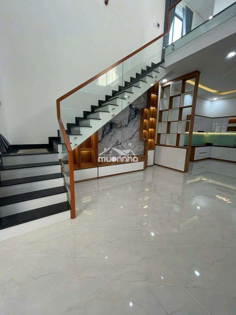 Nhà trệt gác 3 phòng ngủ sân ô tô - 2