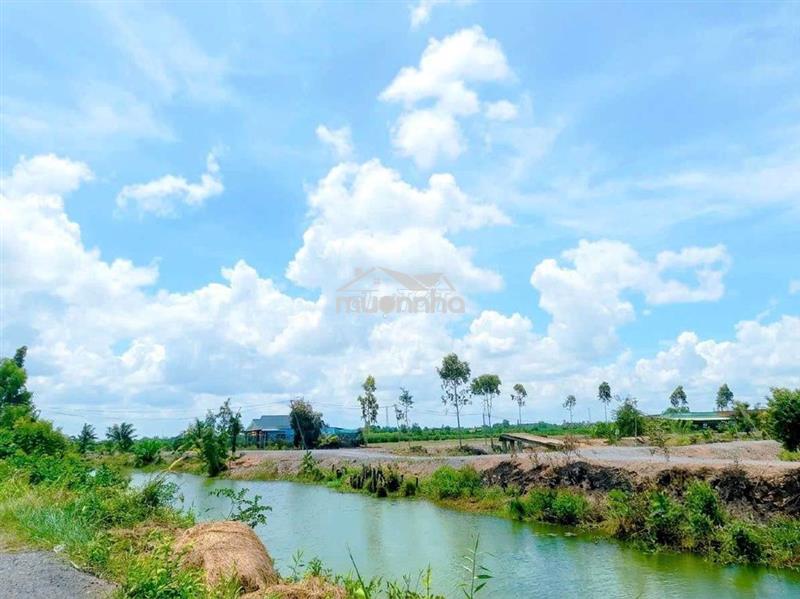 Chỉ 285tr sở hữu 505m² đất vườn view kênh cực đẹp