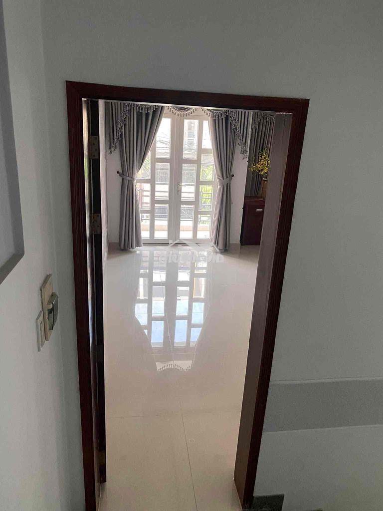 ✅ Cho thuê nhà khu tên lửa, mt tên lửa, dt 4.5 x 20m, 3.5 tấm, 30 triệ