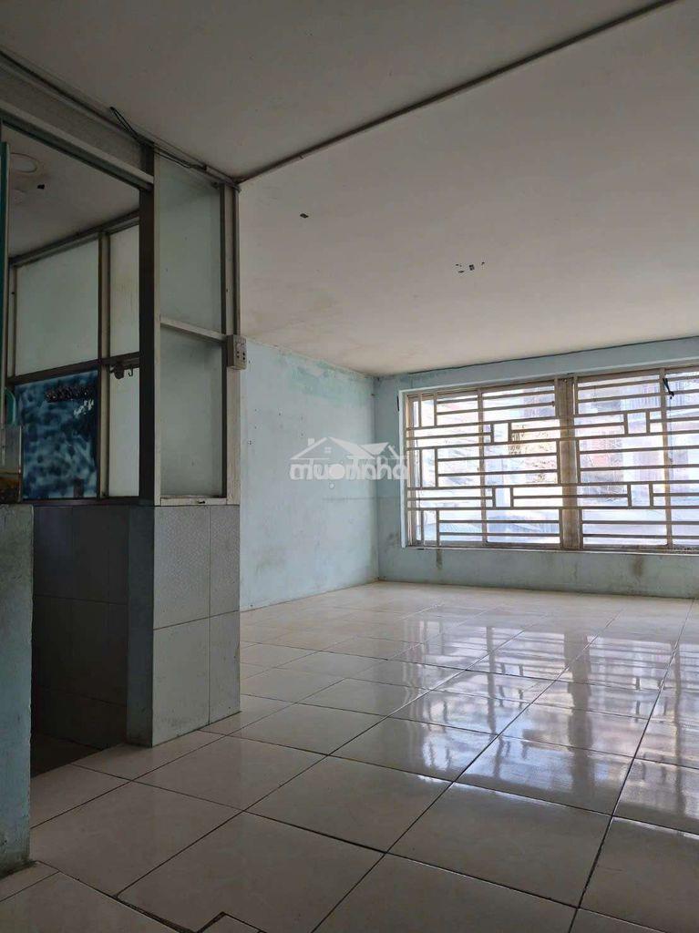 Nhà góc 2mt thích hợp ở đông người ,mở tiệm làm nghề ,buôn bán nhỏ - 3