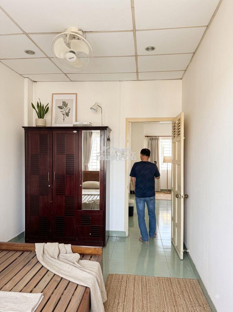 Bán chung cư gò dầu 2 tân sơn nhì tân phú - 59m2- 2pn- giá 2.3 tỷ - 2