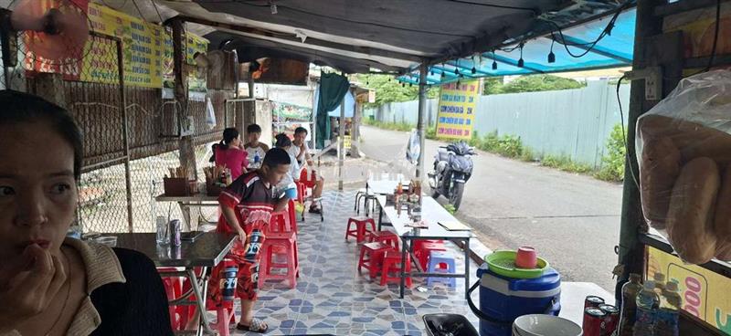 Cần sang mặt bằng giá rẻ