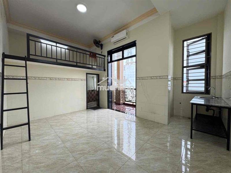 Phòng trọ có gác ngay chợ thủ đức