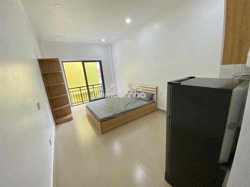 Ban công bếp xa giường thiết kế hiện đại tối giản full nt