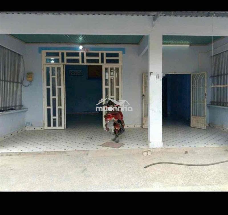 Nhà cấp 4 dt rộng rãi thoáng mát