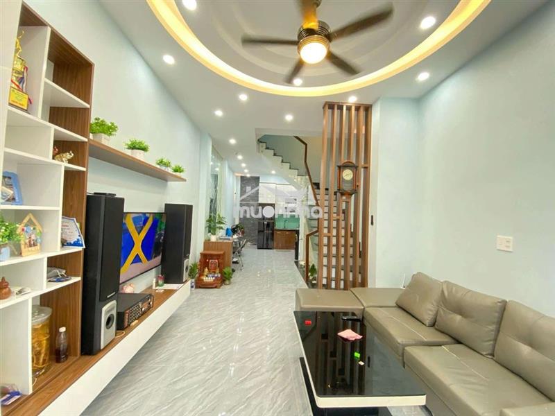 Nhà 2 lầu 3pn.4wc,  hẻm  trần xuân soạn