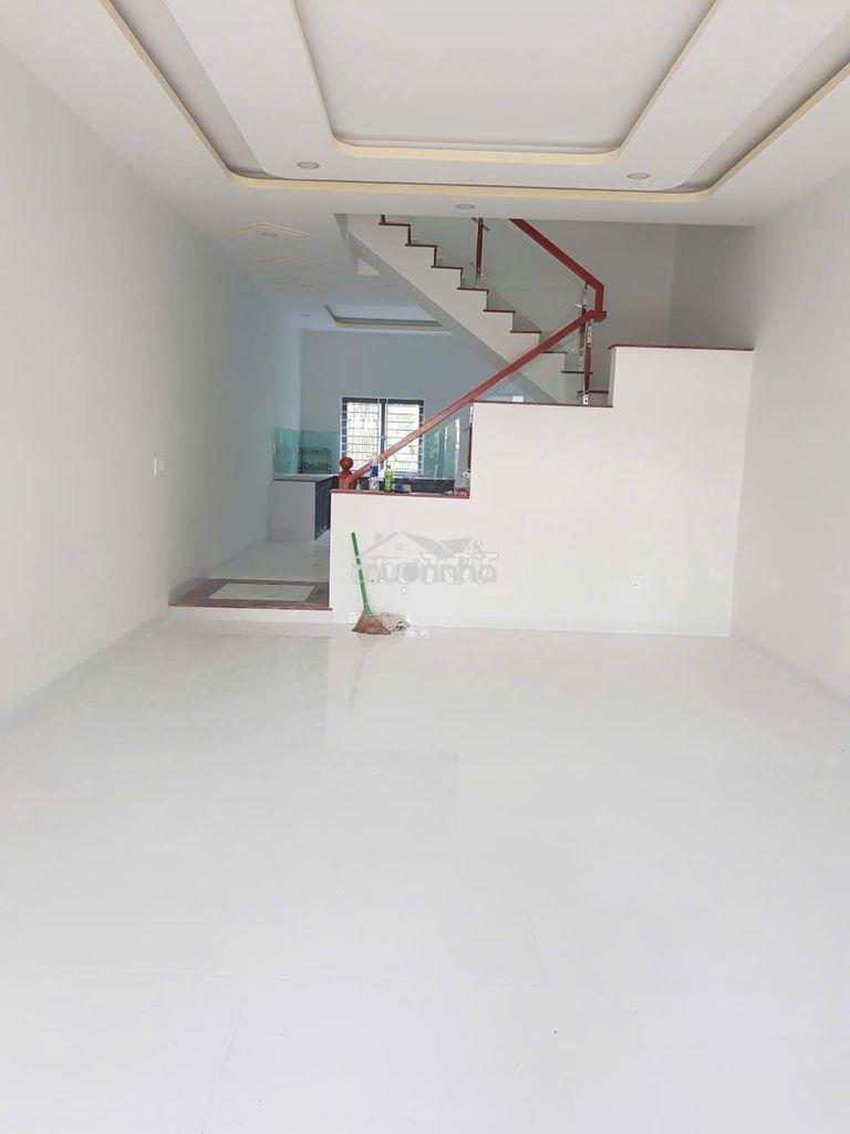 Cho thuê nhà ở liền kề long đại phát, xã hội nghĩa (p. bình cơ mới)