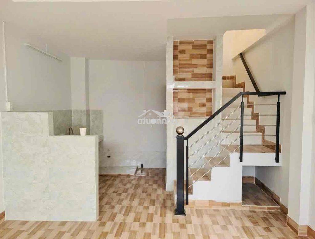 Nhà mới xinh, 1 trệt 1 lầu, sân để xe, ở tiện vc son, 2 chị em ok - 3