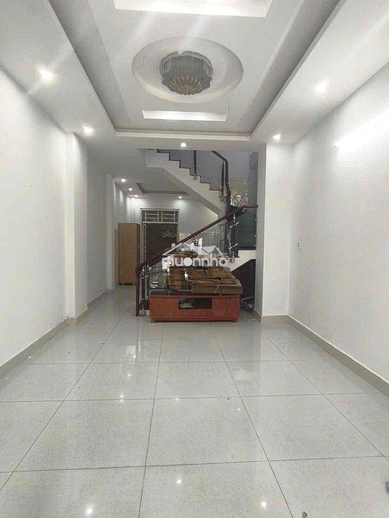 Nhà 1 trệt 3 lầu, 4pn, đường xe hơi trống sẵn ở ngay