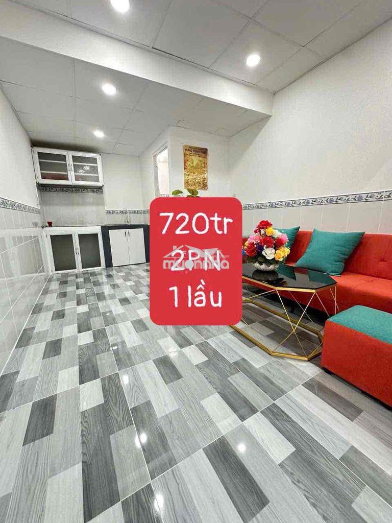 Nhà 1 lầu . ngay chợ thạnh xuân . đường hà huy giáp. q12
