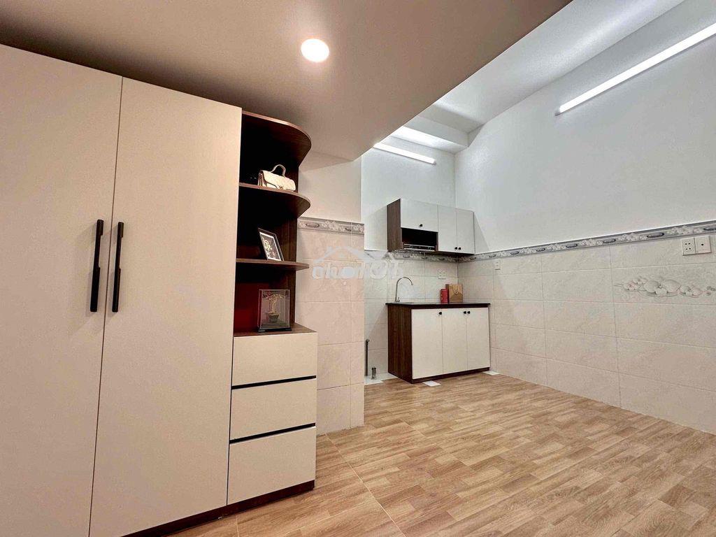Căn hộ dịch vụ mới xây - kế bên đại học nguyễn tất thành - 4