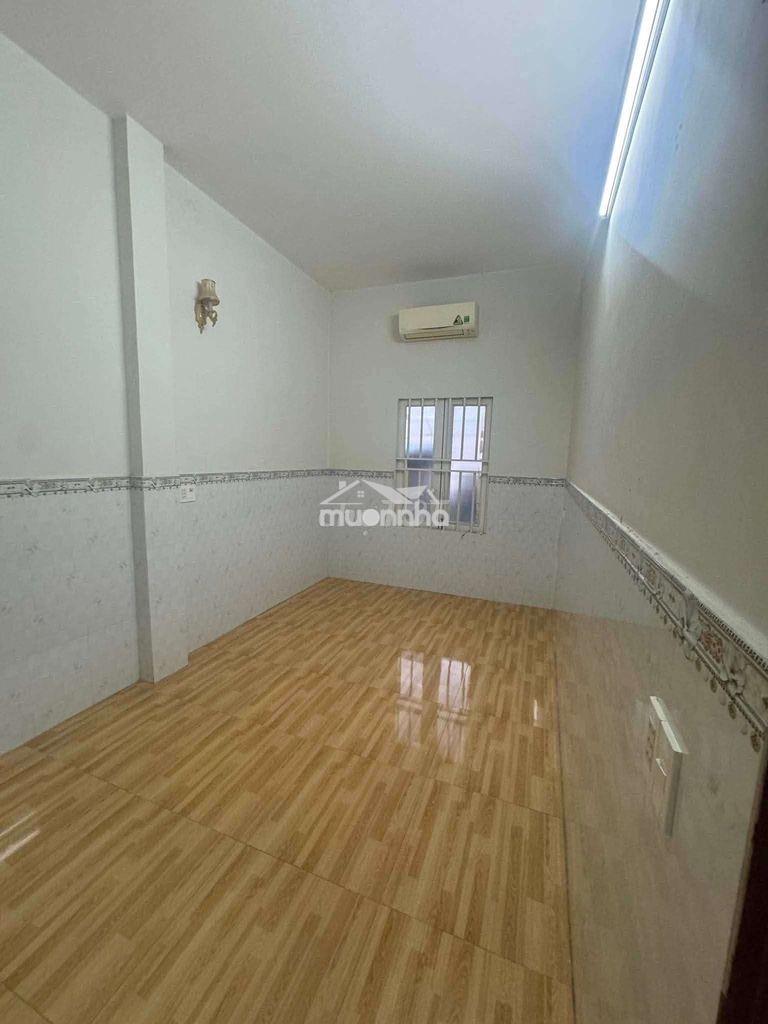 Nhà lầu đường nguyễn thị chạy - 2
