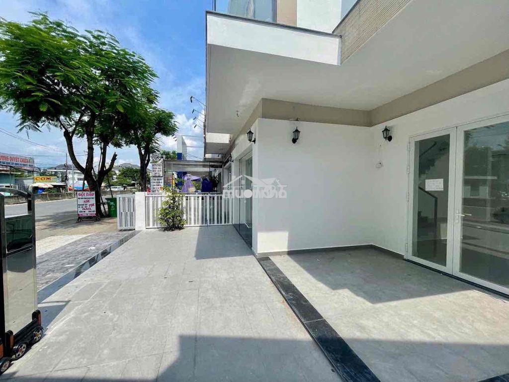Biệt thự sân vườn 250m2 sàn trống suốt phù hợp văn phòng công ty, cafe - 2