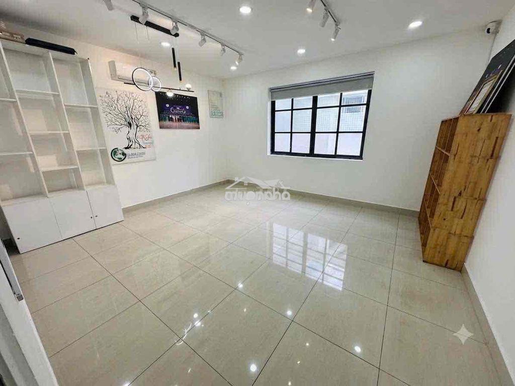 Cho thuê văn phòng cityland, dt 100m2 ( 2 phòng ) giá 10tr - 3
