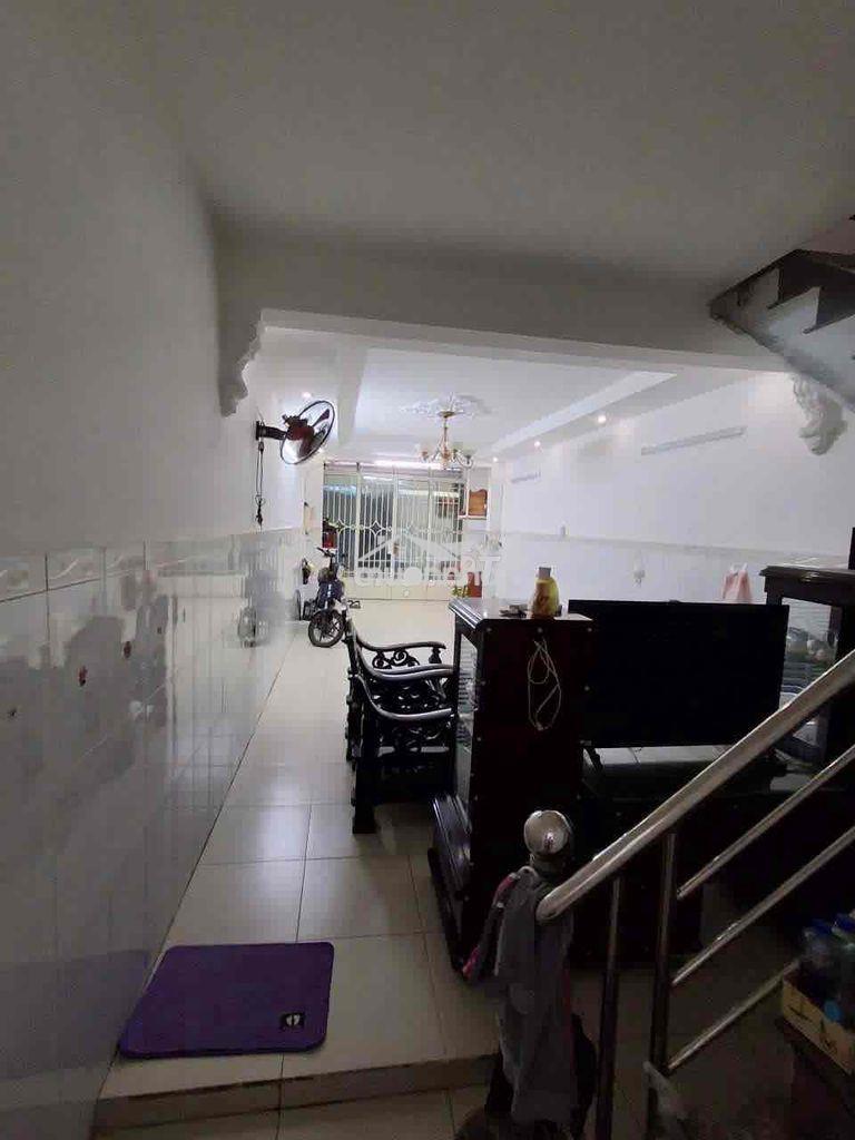 Cần bán rất gấp - trục nội bộ lê văn sỹ - oto đậu trước nhà - 2