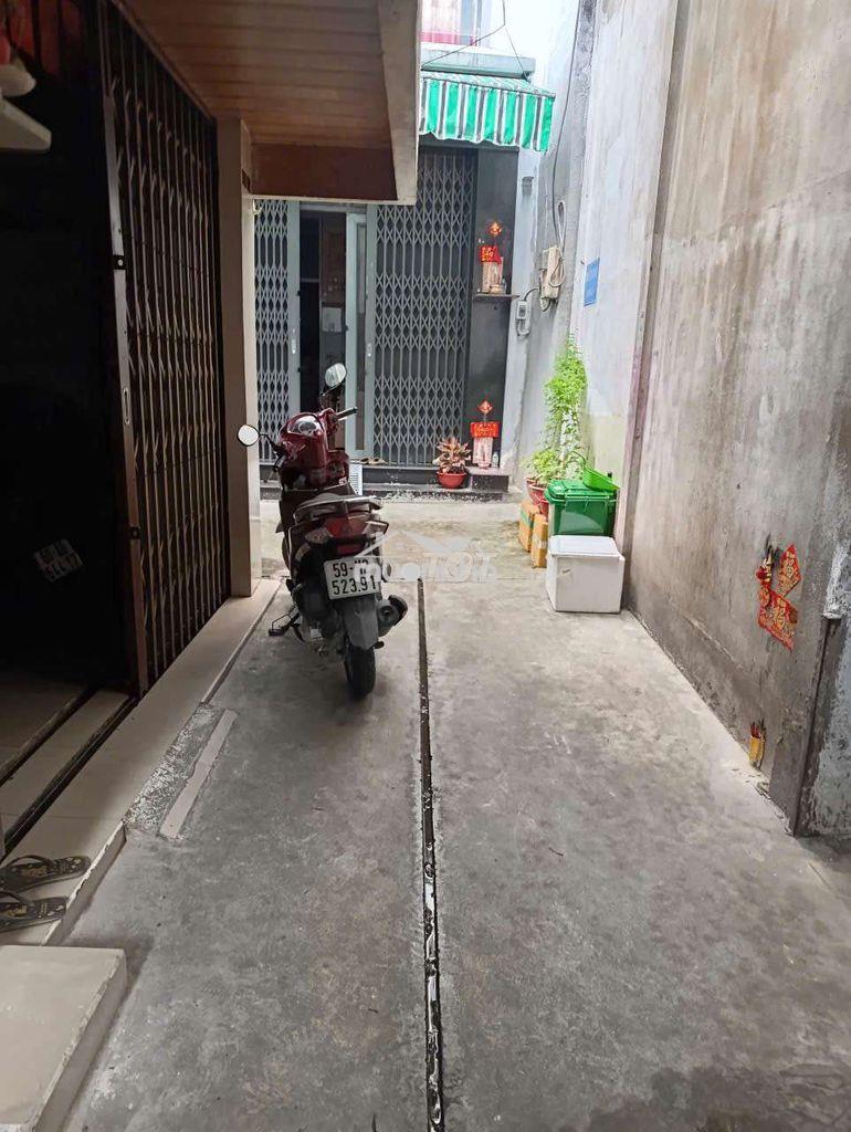 Nhà sạch sẻ 2 lầu 2 phòng ngủ  - 4