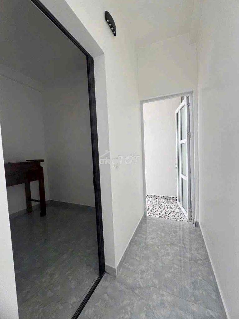Nhà ngõ đông trung hành ô tô đỗ cửa - 4