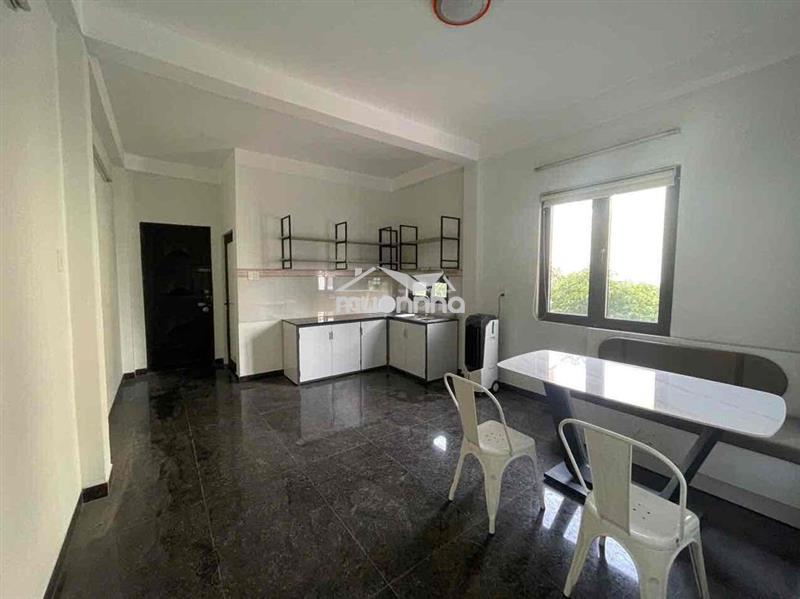 Căn hộ dịch vụ mặt tiền đường chính góc 2 mặt tiền