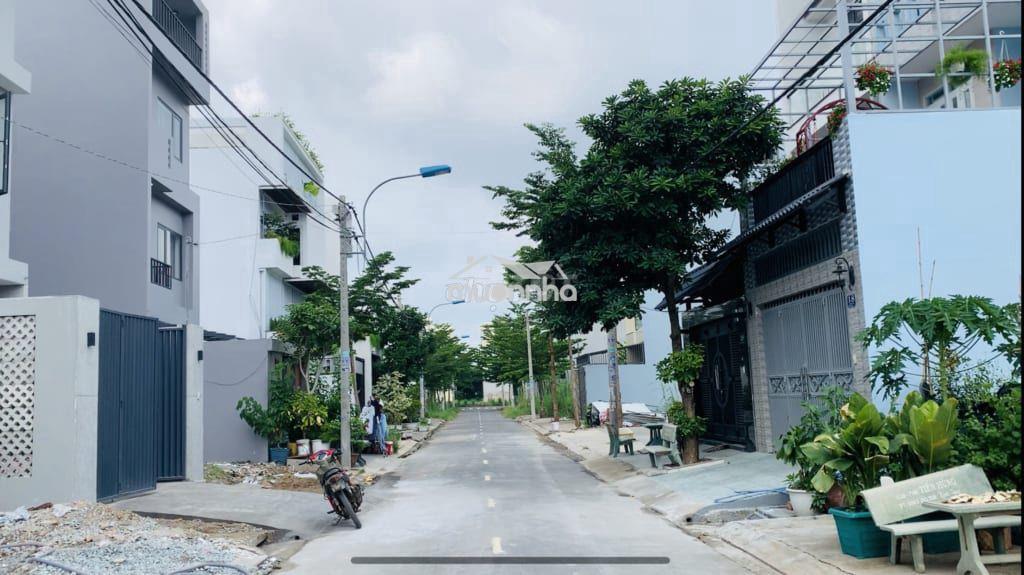 Nền 110 m2 hướng tây bắc vị trí đẹp tại quận 8 kdc phú lợi - 3