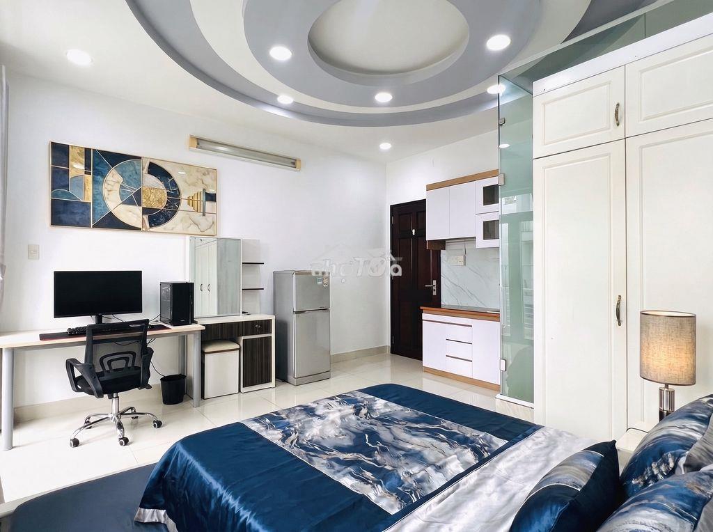 Phòng rộng, ban công, máy giặt riêng ngay khu công viên ở quận 7 - 4