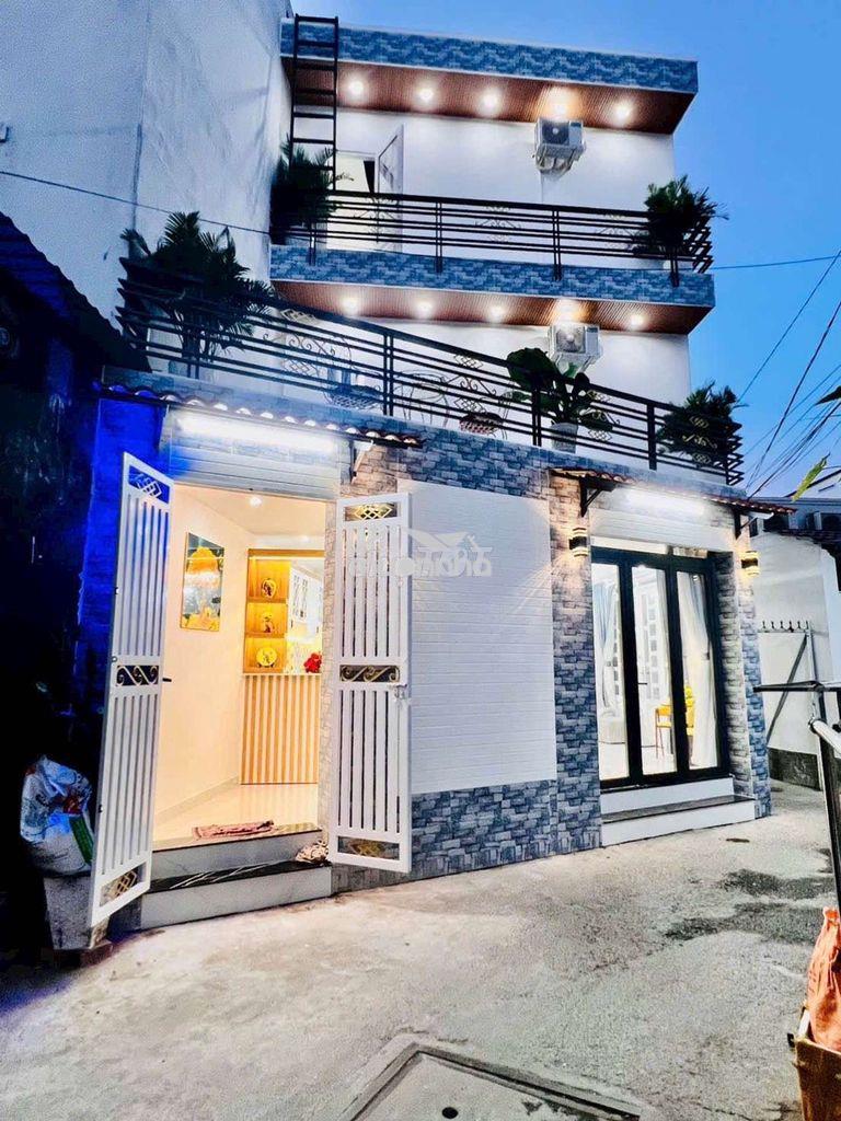 Bán nhà 3 tầng_ ngang 6m_giá 2tỷ35_huỳnh tấn phát_ nhà bè.