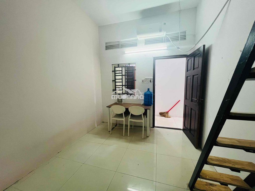 Cho thuê phòng gác, đủ nội thất, sát sân bay, gần bình thạnh - 4