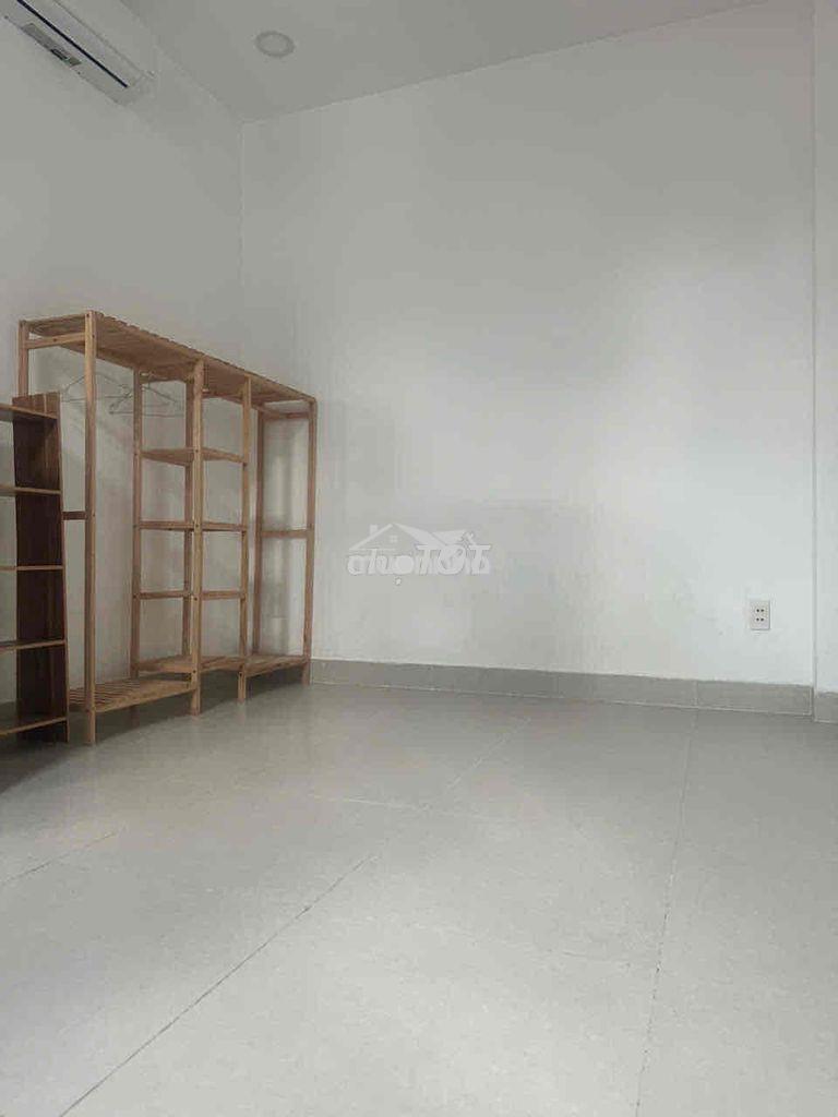 Cho thuê phòng trọ hẻm 1036 cmt8 (gần hoàng sa), full nội thất, giá ch - 3