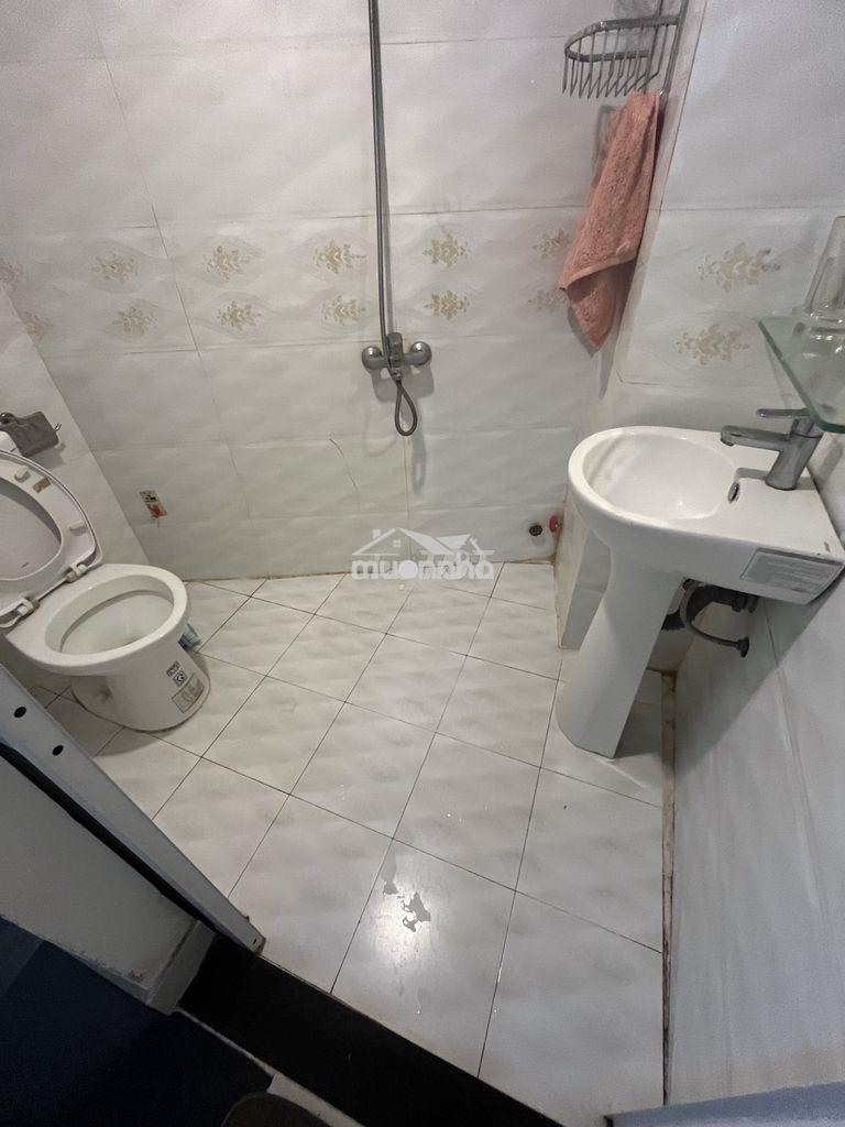 Sang hợp đồng nhà gần mặt tiền nguyễn tri phương bà hạt 