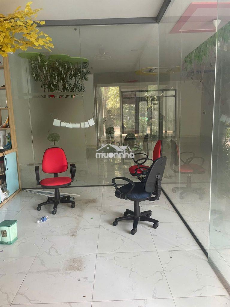 Cho thuê shophouse 98m2, giá 18tr, ngay vincomplaza - 2