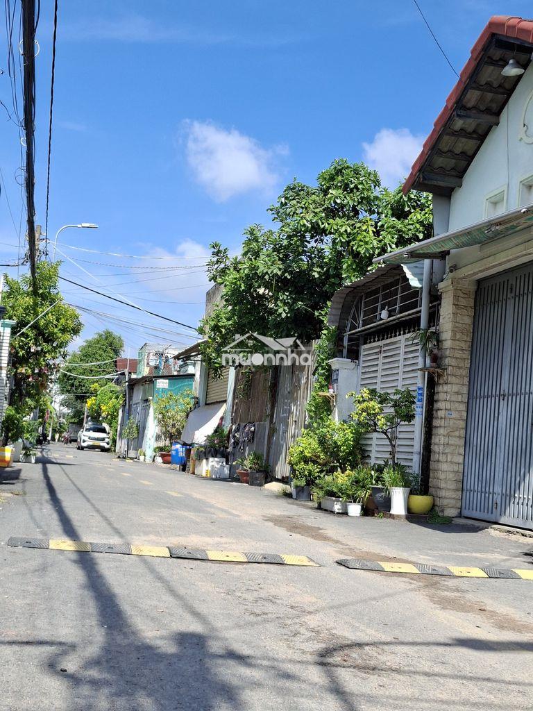 Đất 6 x 22 = 125m. trục lý thường kiệt - lê lợi thị trấn hóc môn 3,9t