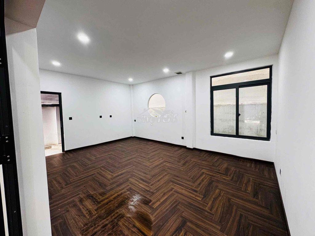 Cho thuê nhà phố lý phục man q7. dt:225m2 - 3