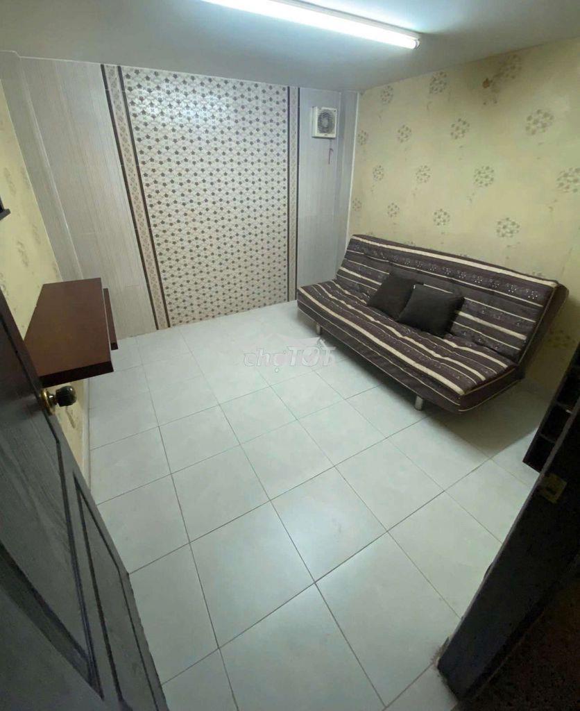 🏠🏠 Quận 10 nhà nguyên căn nguyễn tiểu la gần 3/2 💲 giá 15 triệu
- 3