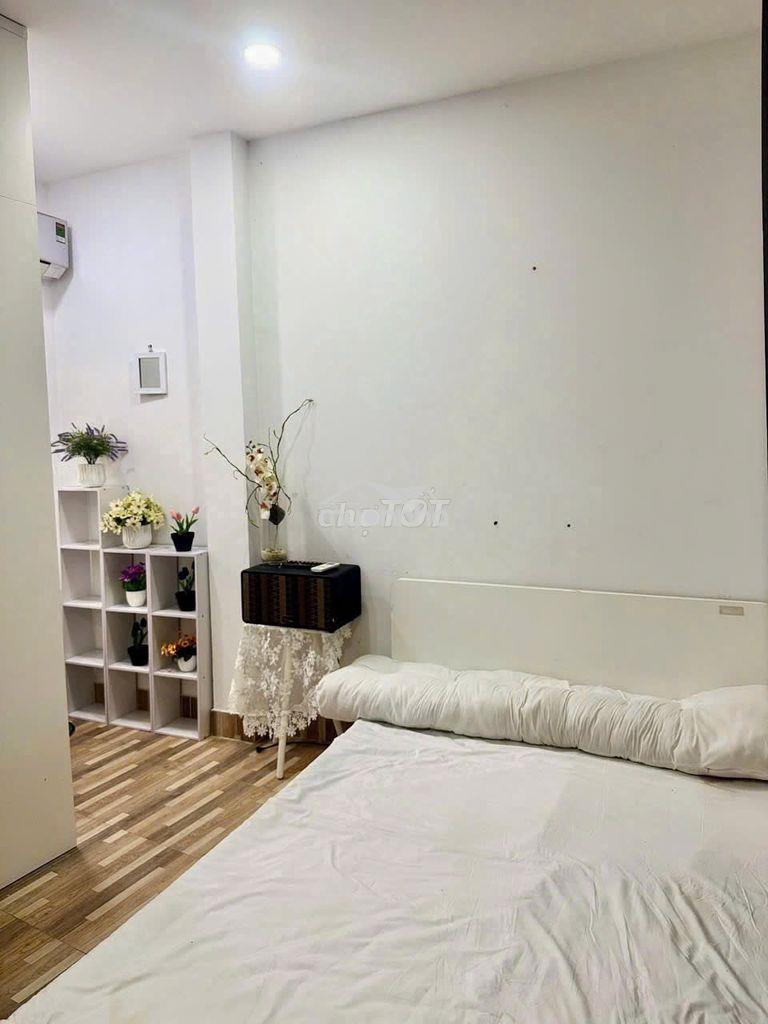 Cho thuê nhà hxh vũ huy tấn 3 lầu 3pn 4wc giá 17 triệu  - 4