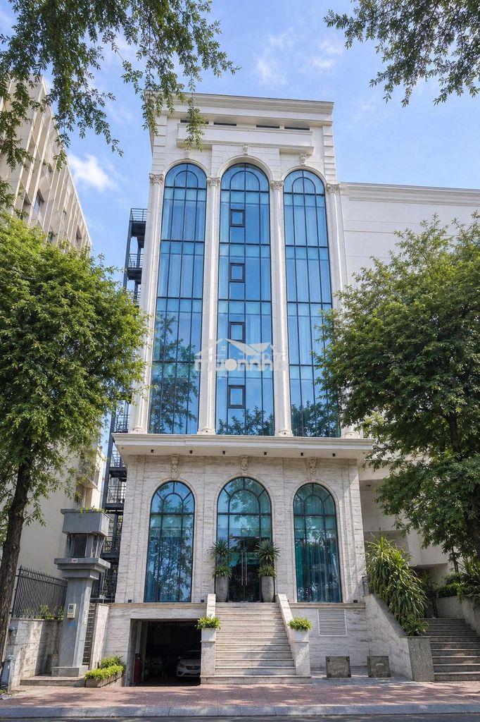 Cực phẩm toà văn phòng 1.680m2 mặt tiền trương định quận 3
