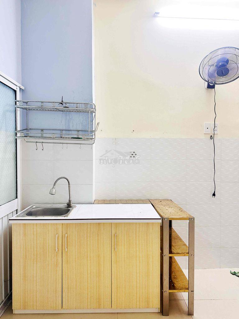 Phòng thuê 20m2 riêng chủ có máy lạnh - 2
