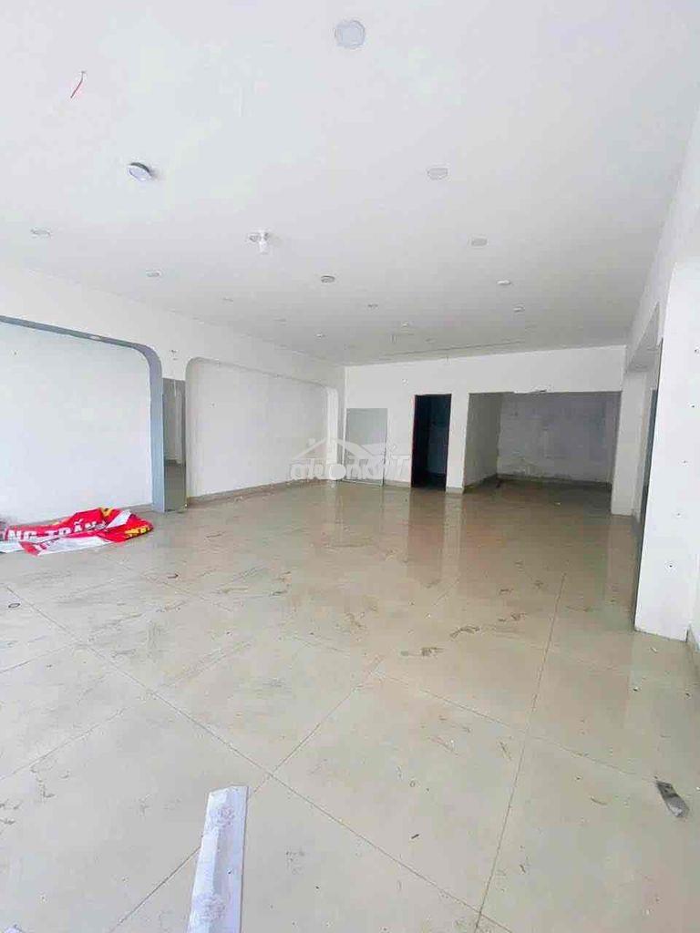 Cho thuê mặt bằng đẹp ngang 6m5  mặt tiền nguyễn ái quốc, biên hòa - 2