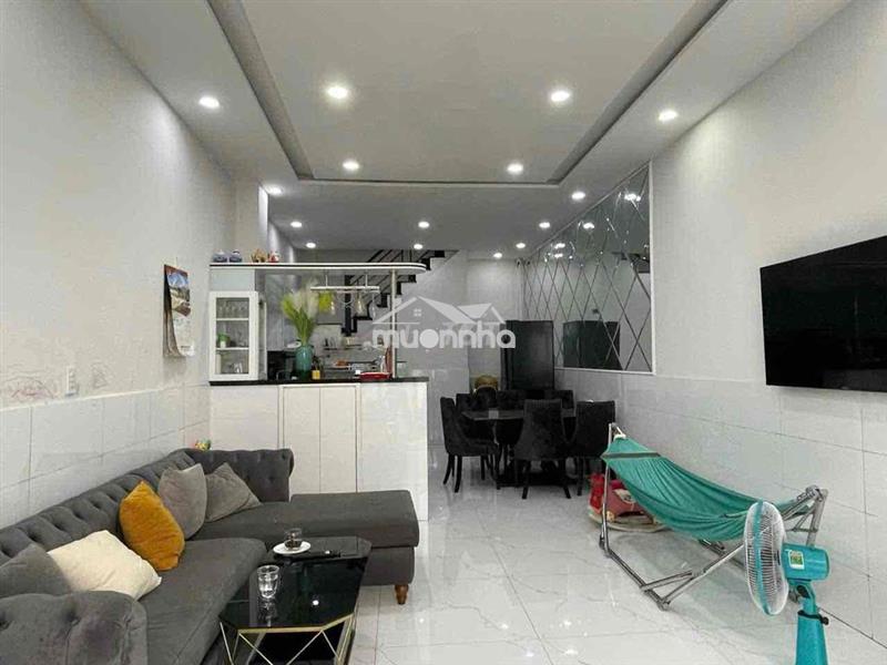 Nhà 1 trệt 1 lầu 2pn 3wc 4x12m hẻm nguyễn thị thập gần chợ tân mỹ